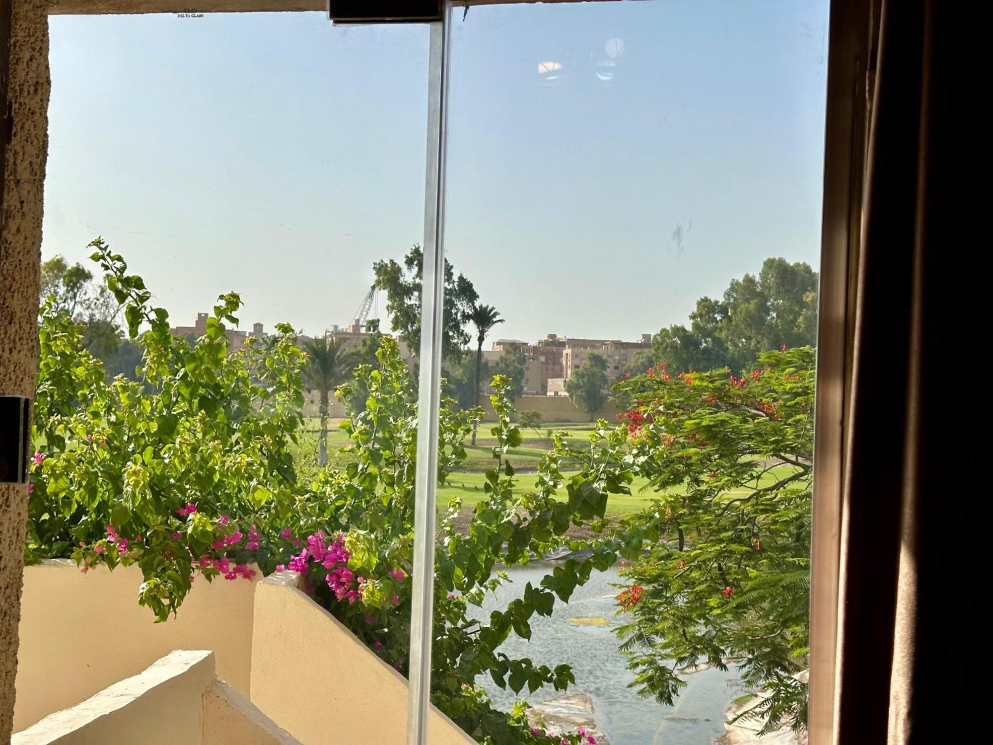 Golf Pyramids View Hotel Kafret el-Gabal Buitenkant foto